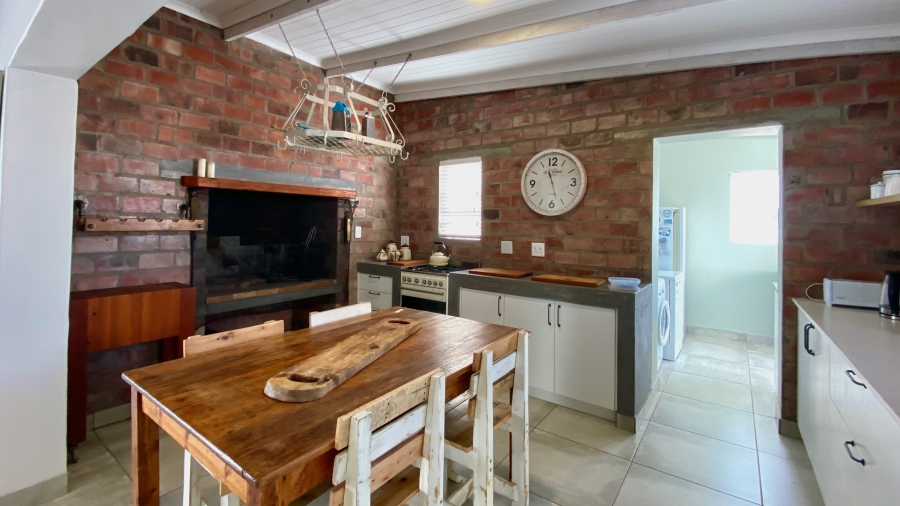 4 Bedroom Property for Sale in Dwarskersbos Western Cape
